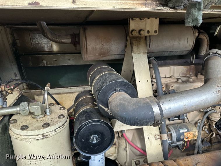 image for item EB2693 1994 Ingersoll Rand 185 air compressor