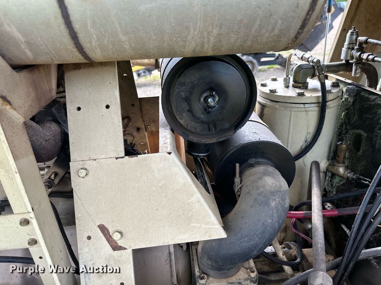 image for item EB2693 1994 Ingersoll Rand 185 air compressor