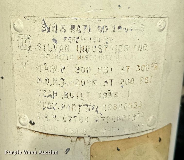 image for item EB2693 1994 Ingersoll Rand 185 air compressor