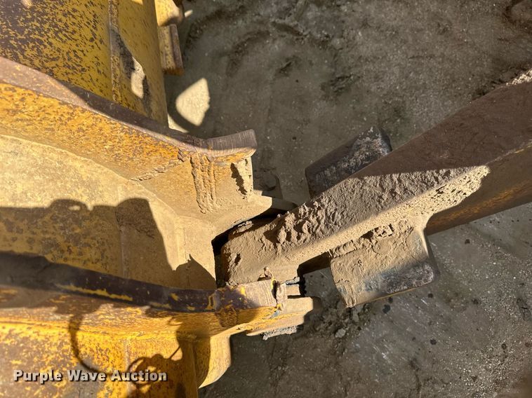 image for item EB2699 1972 Caterpillar 980B wheel loader