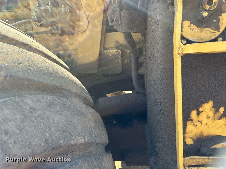 image for item EB2699 1972 Caterpillar 980B wheel loader