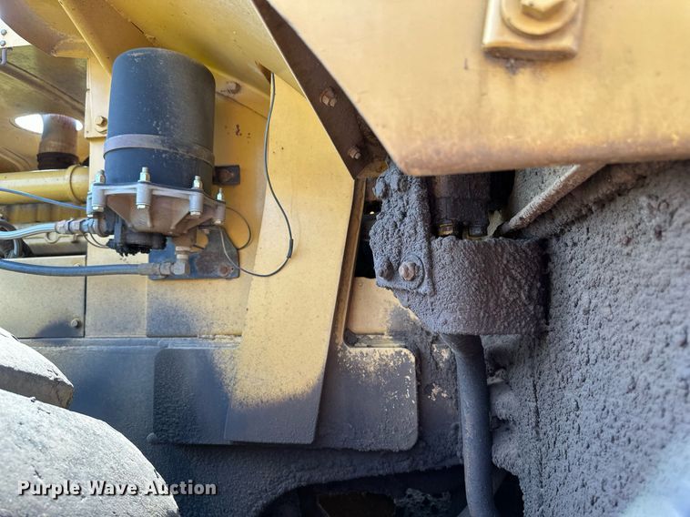 image for item EB2699 1972 Caterpillar 980B wheel loader