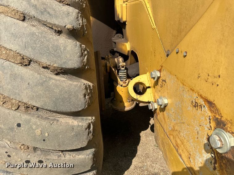 image for item EB2699 1972 Caterpillar 980B wheel loader