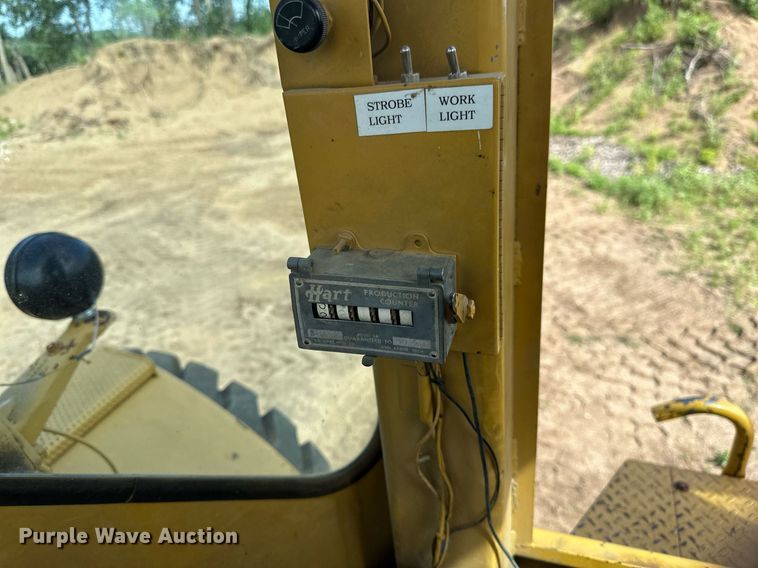 image for item EB2699 1972 Caterpillar 980B wheel loader