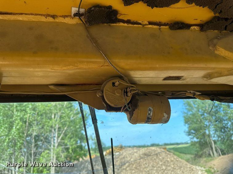 image for item EB2699 1972 Caterpillar 980B wheel loader