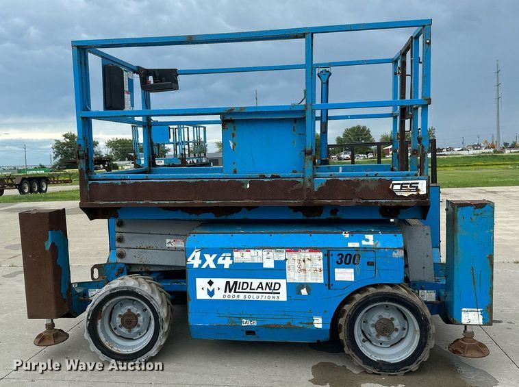 image for item EB2716 2006 Genie GS2668 RT scissor lift