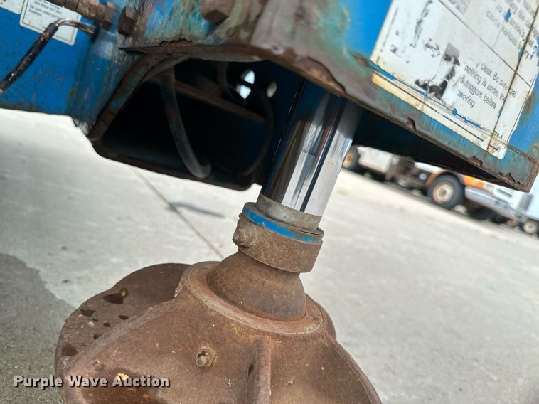 image for item EB2716 2006 Genie GS2668 RT scissor lift