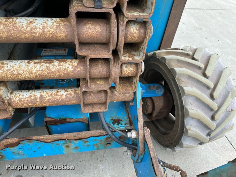 image for item EB2716 2006 Genie GS2668 RT scissor lift