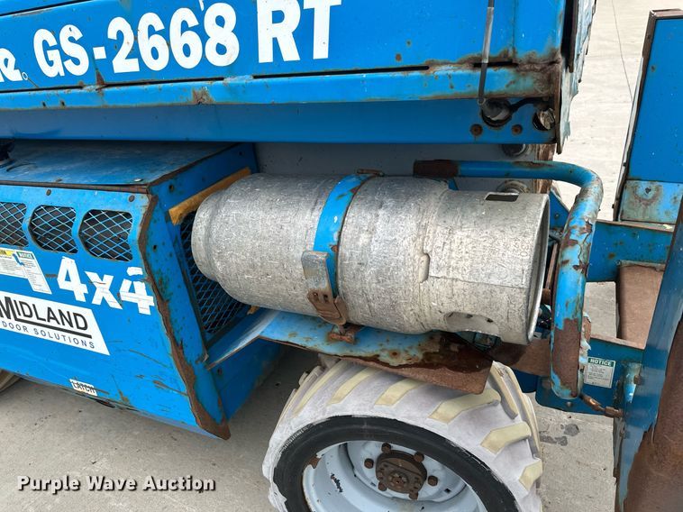 image for item EB2716 2006 Genie GS2668 RT scissor lift