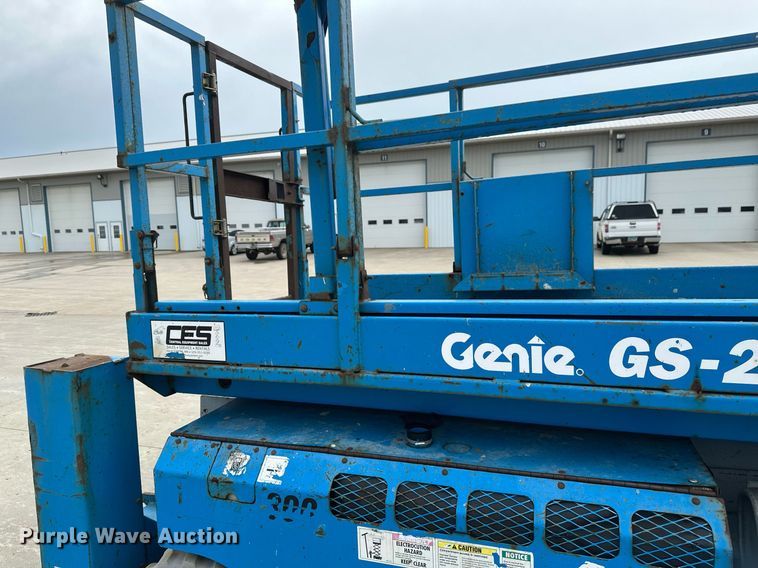 image for item EB2716 2006 Genie GS2668 RT scissor lift