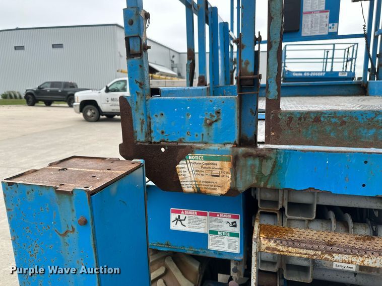 image for item EB2716 2006 Genie GS2668 RT scissor lift