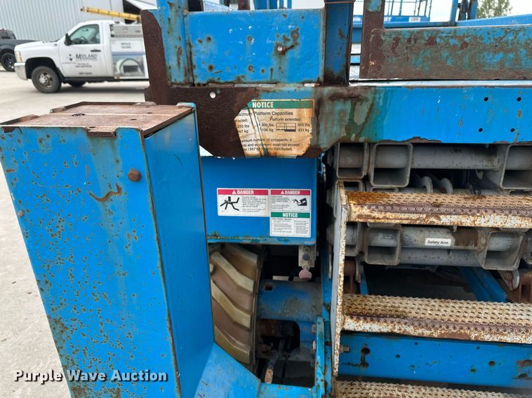 image for item EB2716 2006 Genie GS2668 RT scissor lift