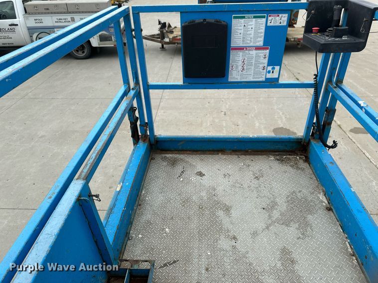 image for item EB2716 2006 Genie GS2668 RT scissor lift