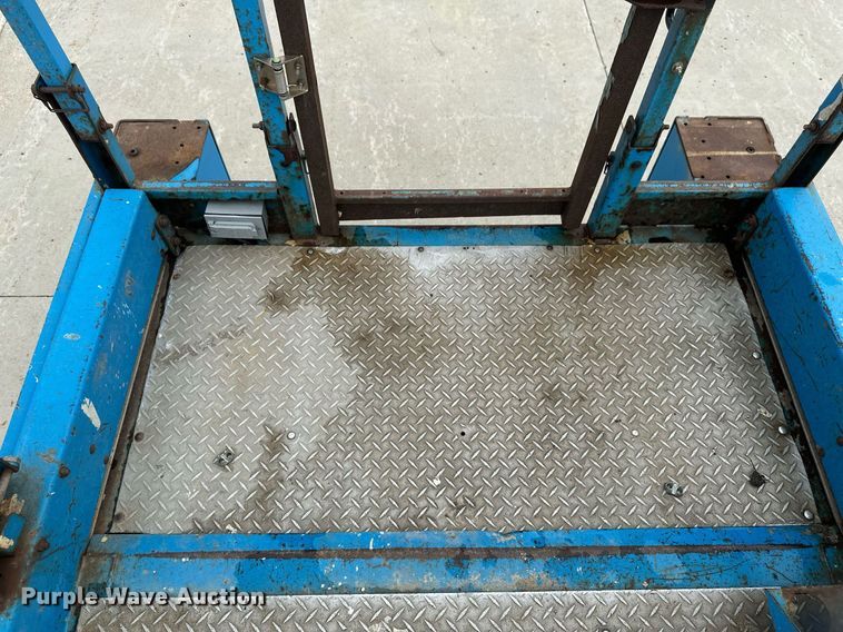 image for item EB2716 2006 Genie GS2668 RT scissor lift