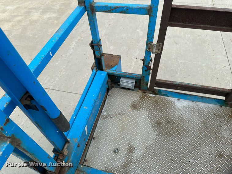 image for item EB2716 2006 Genie GS2668 RT scissor lift