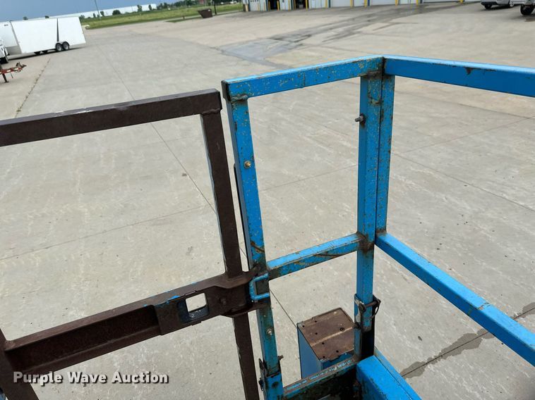 image for item EB2716 2006 Genie GS2668 RT scissor lift