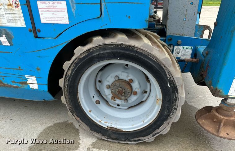 image for item EB2716 2006 Genie GS2668 RT scissor lift