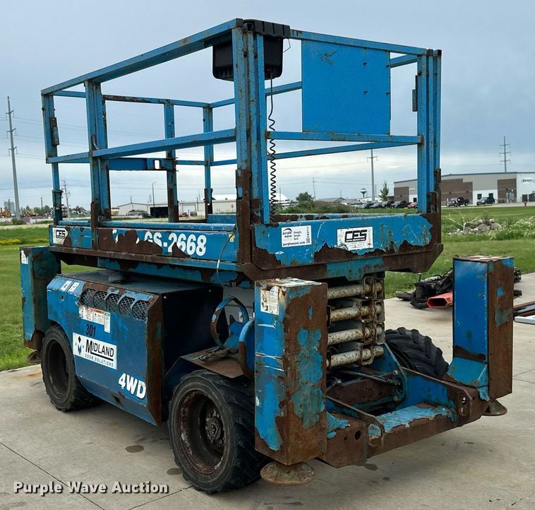 image for item EB2717 2006 Genie GS-2668 scissor lift