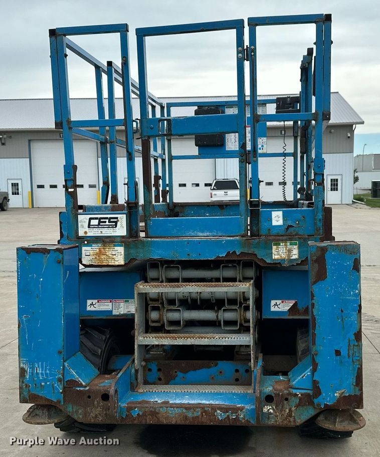 image for item EB2717 2006 Genie GS-2668 scissor lift