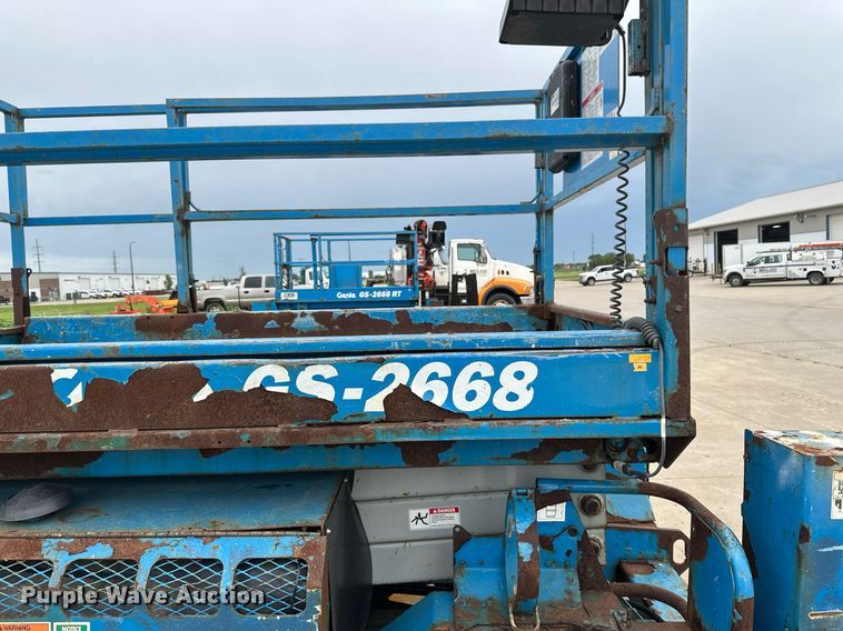 image for item EB2717 2006 Genie GS-2668 scissor lift
