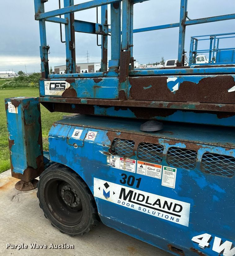 image for item EB2717 2006 Genie GS-2668 scissor lift