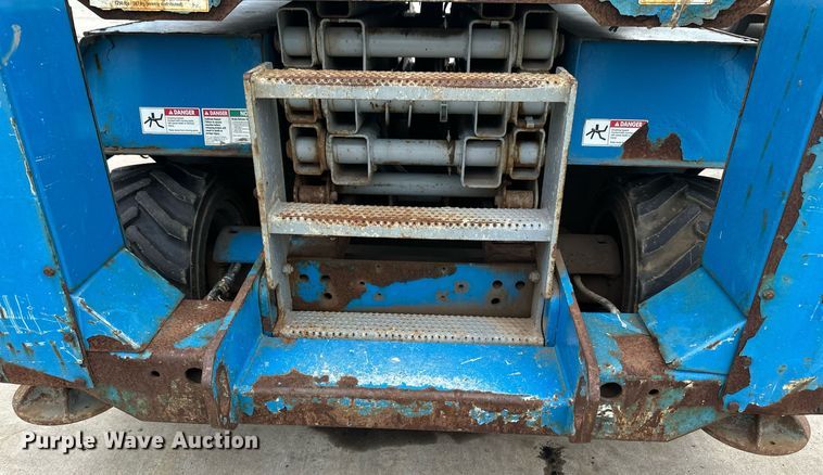 image for item EB2717 2006 Genie GS-2668 scissor lift