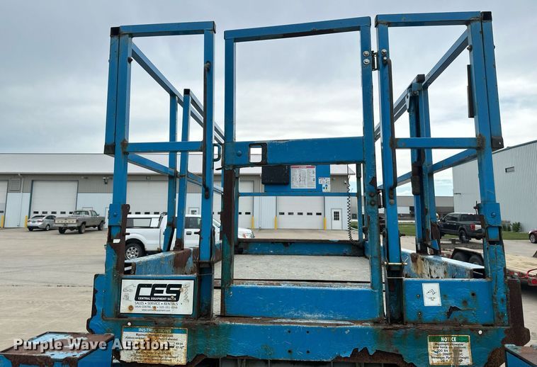 image for item EB2717 2006 Genie GS-2668 scissor lift