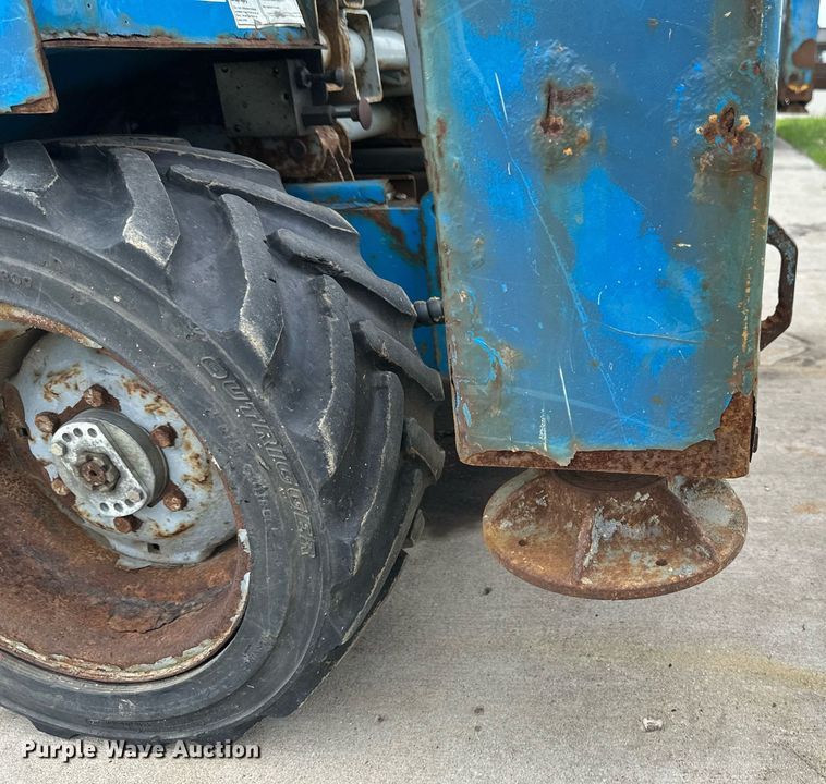 image for item EB2717 2006 Genie GS-2668 scissor lift