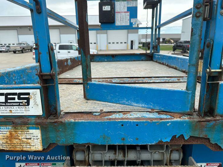 image for item EB2717 2006 Genie GS-2668 scissor lift