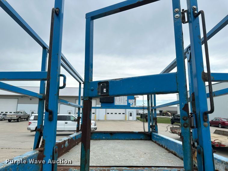image for item EB2717 2006 Genie GS-2668 scissor lift