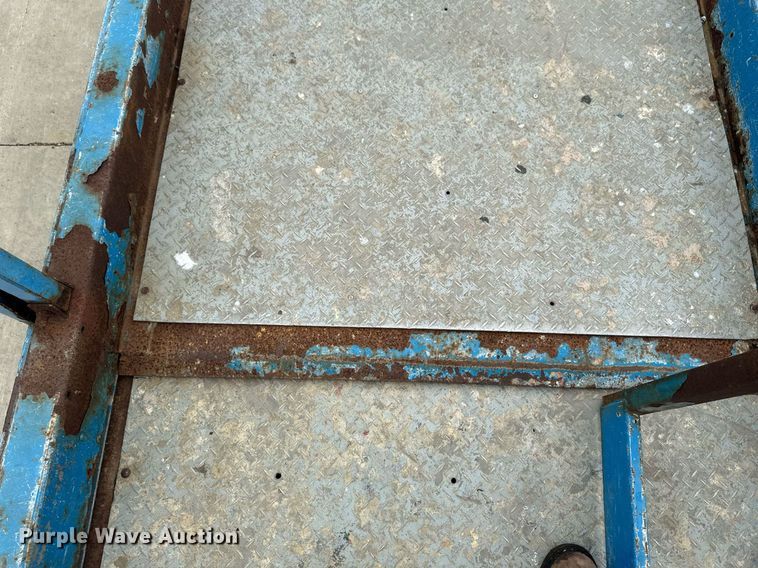 image for item EB2717 2006 Genie GS-2668 scissor lift