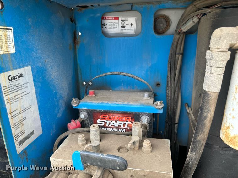 image for item EB2717 2006 Genie GS-2668 scissor lift