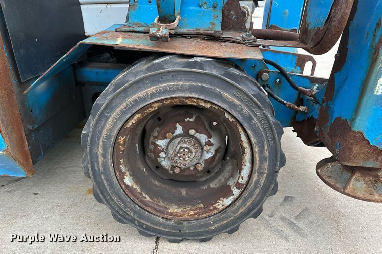 image for item EB2717 2006 Genie GS-2668 scissor lift