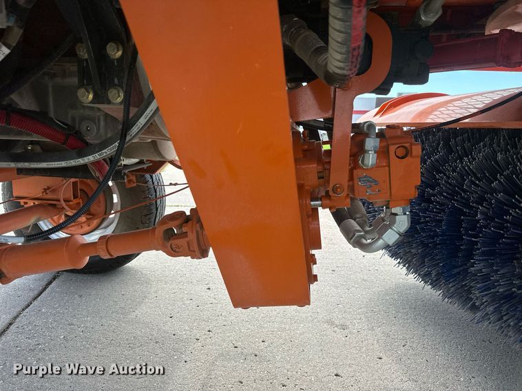 image for item EB2722 2024 Broce RCT350 broom