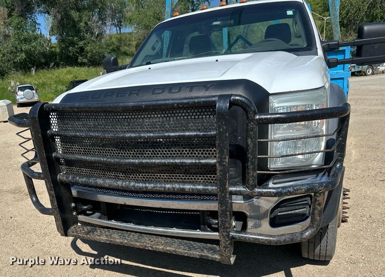 image for item EB2723 2011 Ford F550 Super Duty flatbed truck