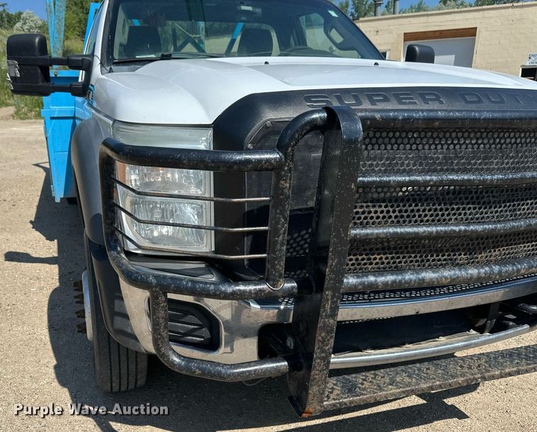 image for item EB2723 2011 Ford F550 Super Duty flatbed truck