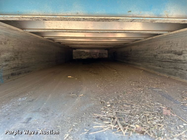 image for item EB2723 2011 Ford F550 Super Duty flatbed truck