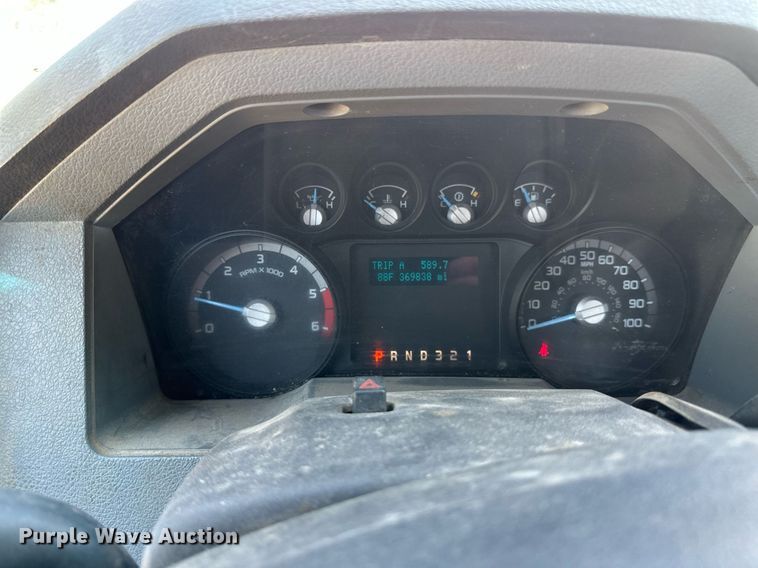 image for item EB2723 2011 Ford F550 Super Duty flatbed truck