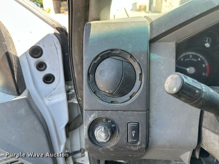 image for item EB2723 2011 Ford F550 Super Duty flatbed truck