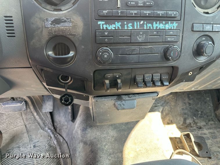 image for item EB2723 2011 Ford F550 Super Duty flatbed truck