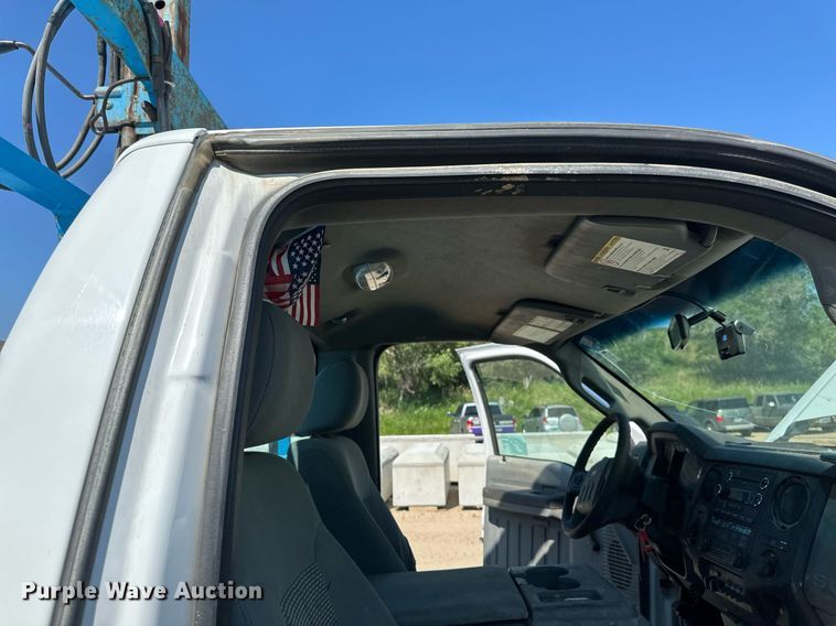 image for item EB2723 2011 Ford F550 Super Duty flatbed truck