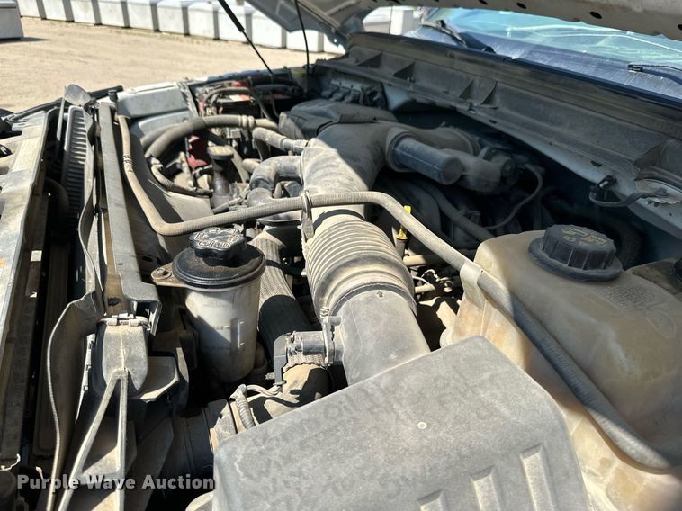 image for item EB2723 2011 Ford F550 Super Duty flatbed truck