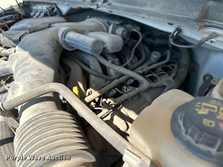 image for item EB2723 2011 Ford F550 Super Duty flatbed truck