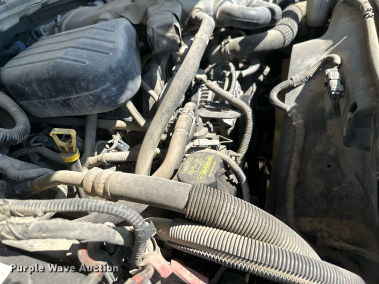 image for item EB2723 2011 Ford F550 Super Duty flatbed truck