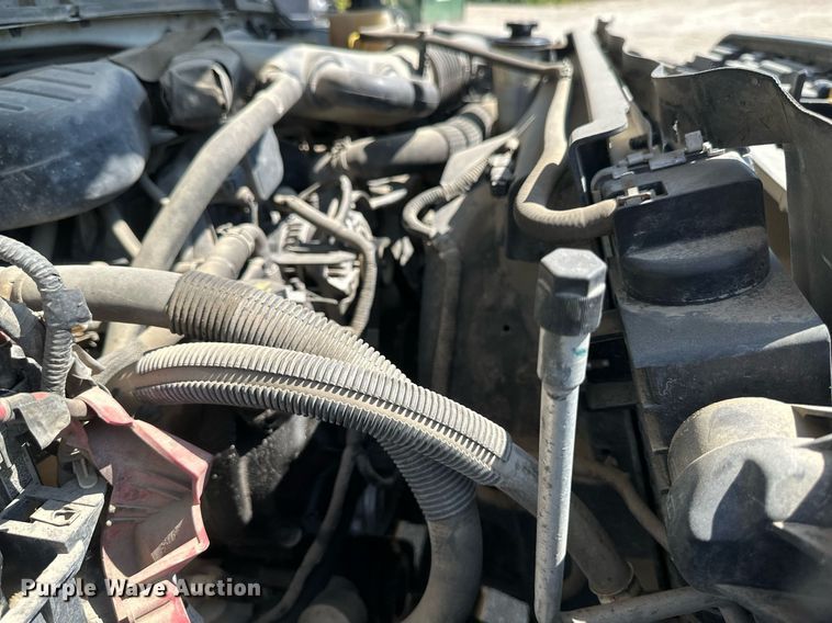 image for item EB2723 2011 Ford F550 Super Duty flatbed truck