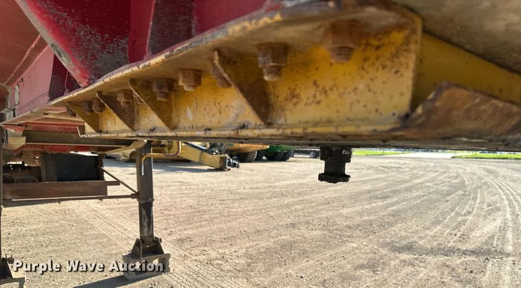 image for item EB2725 1957 Fruehauf tank trailer