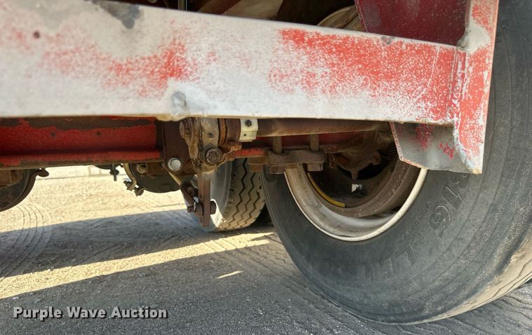 image for item EB2725 1957 Fruehauf tank trailer