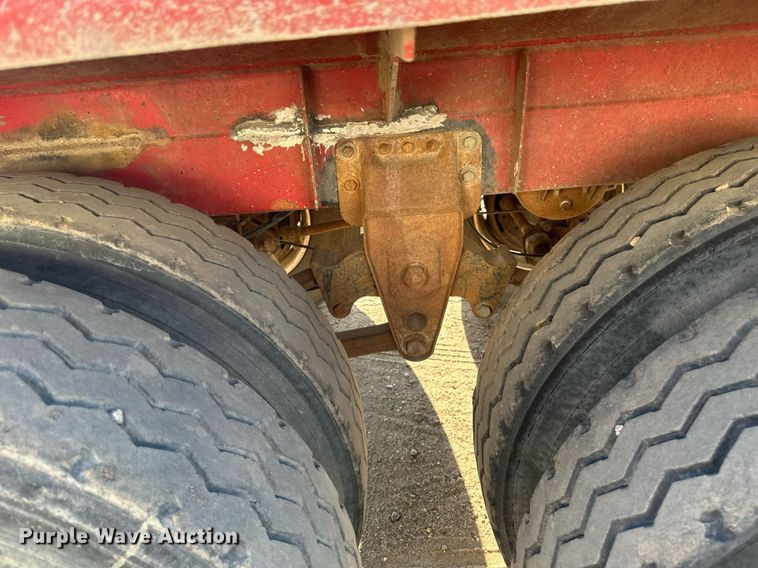 image for item EB2725 1957 Fruehauf tank trailer