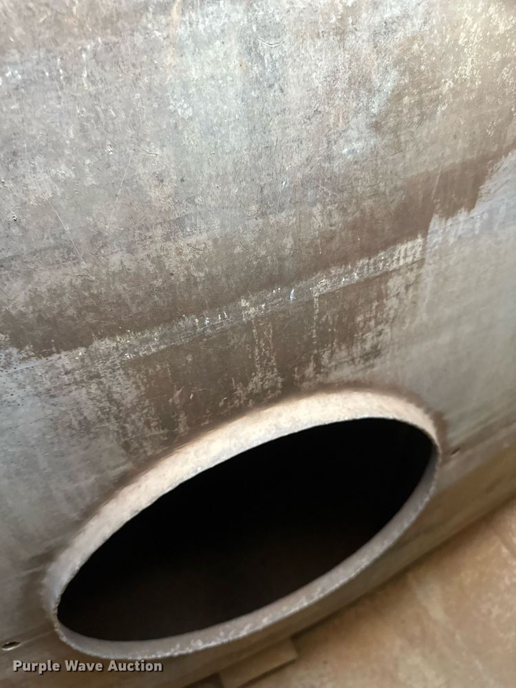 image for item EB2725 1957 Fruehauf tank trailer