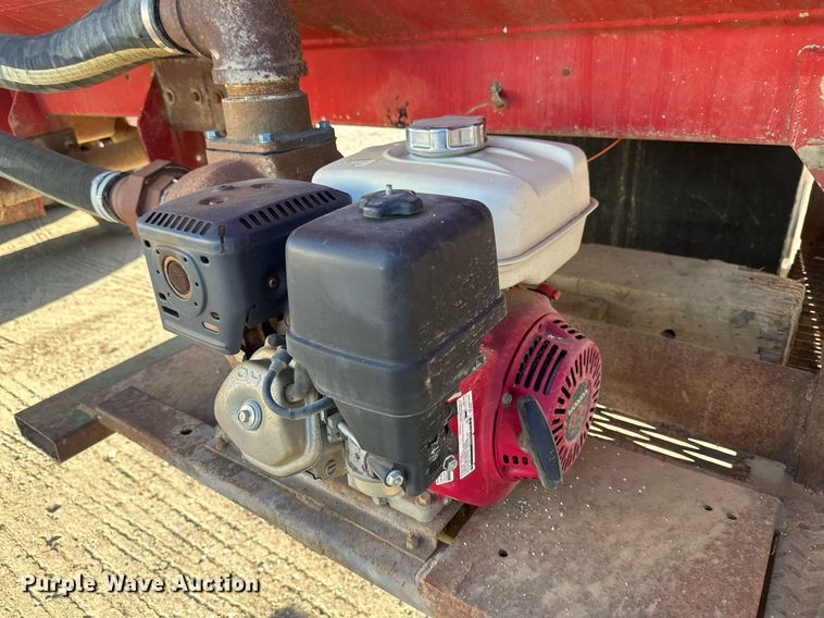 image for item EB2725 1957 Fruehauf tank trailer